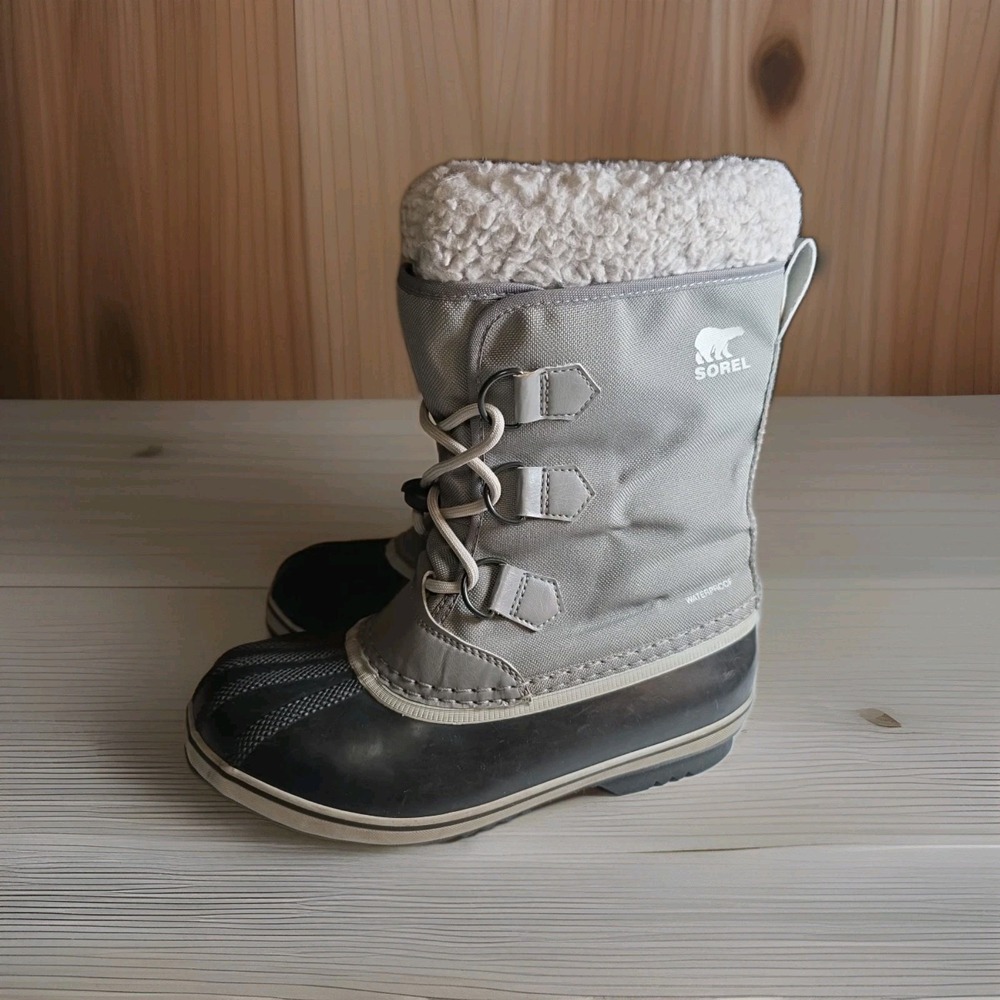 Sorel Big Kids' Yoot Pac Nylon, Gray Winter Boots, Size 5M